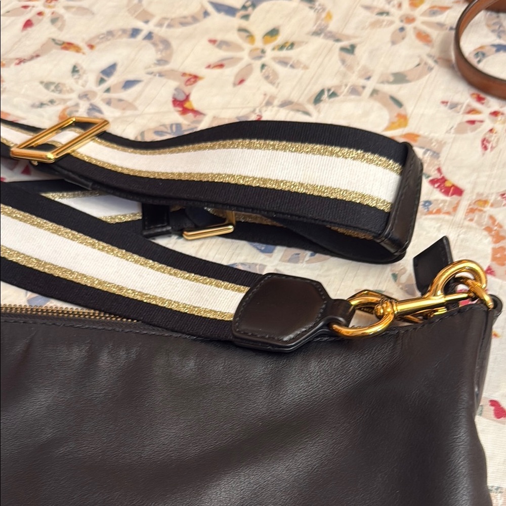 Marc Jacobs Black Leather Shoulder Bag with Striped Strap - Picture 3 of 8